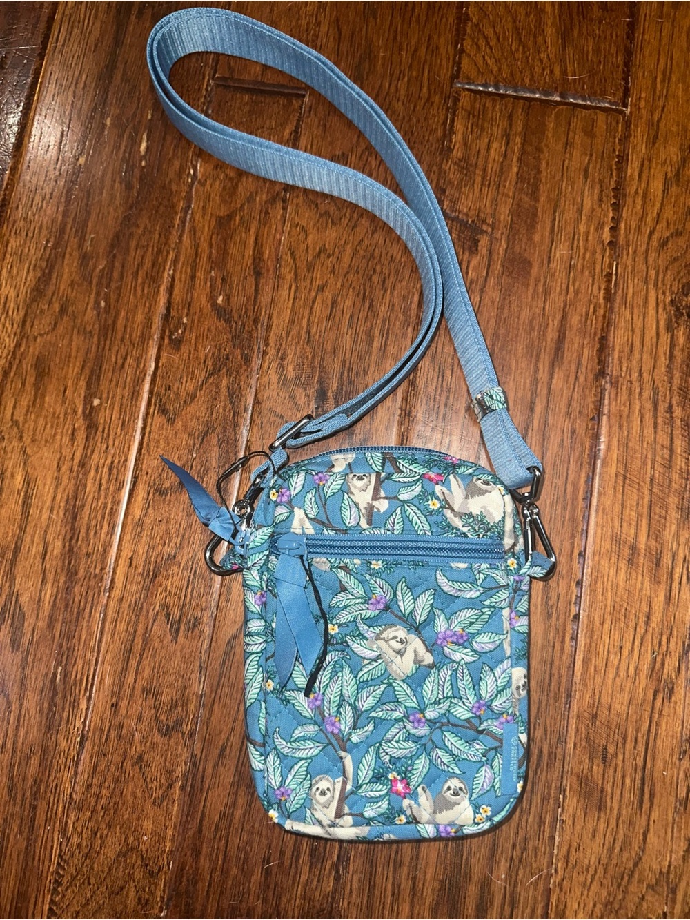 🦥 Like New Vera Bradly SLOTH Hanging Around Mini Convertible Crossbody Belt Bag